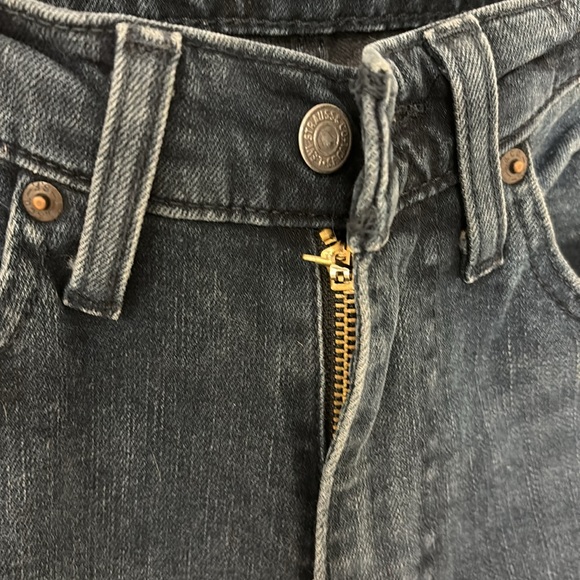 Levi’s 514 Dark Wash Jeans - Picture 2 of 5